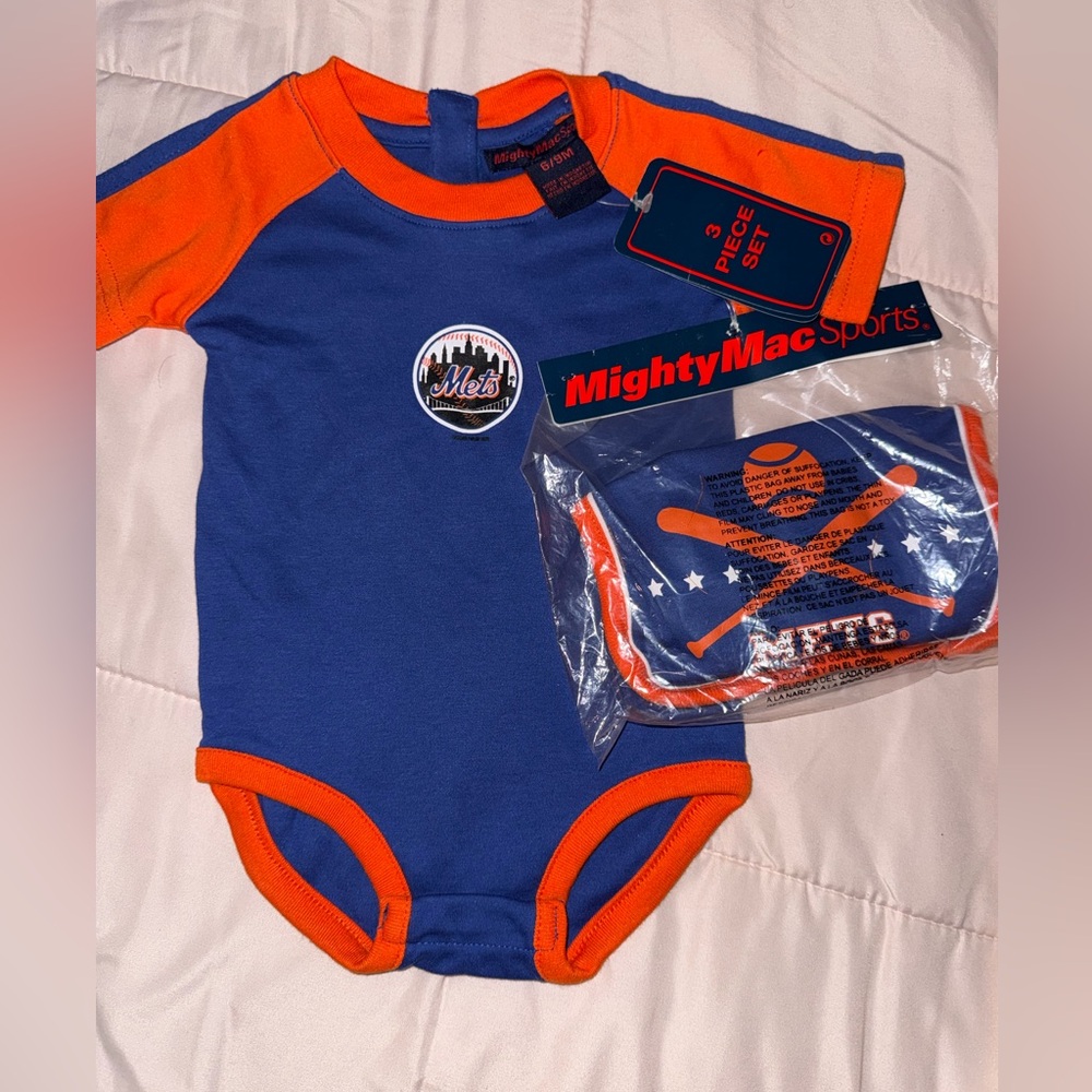 Mighty Mac Mets Baby Onesie Set 3 piece set baseball Mets 6/9 months NWT